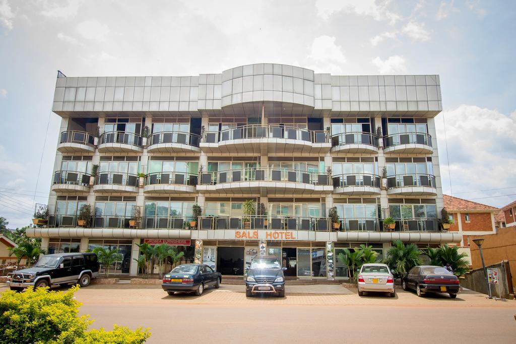 Sal'S Boutique Hotel Kampala Bagian luar foto